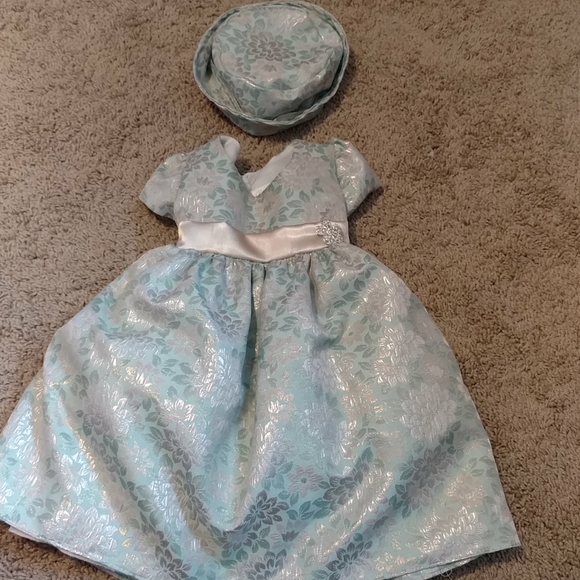 Green Cinderella Couture Dress - Picture 2 of 4